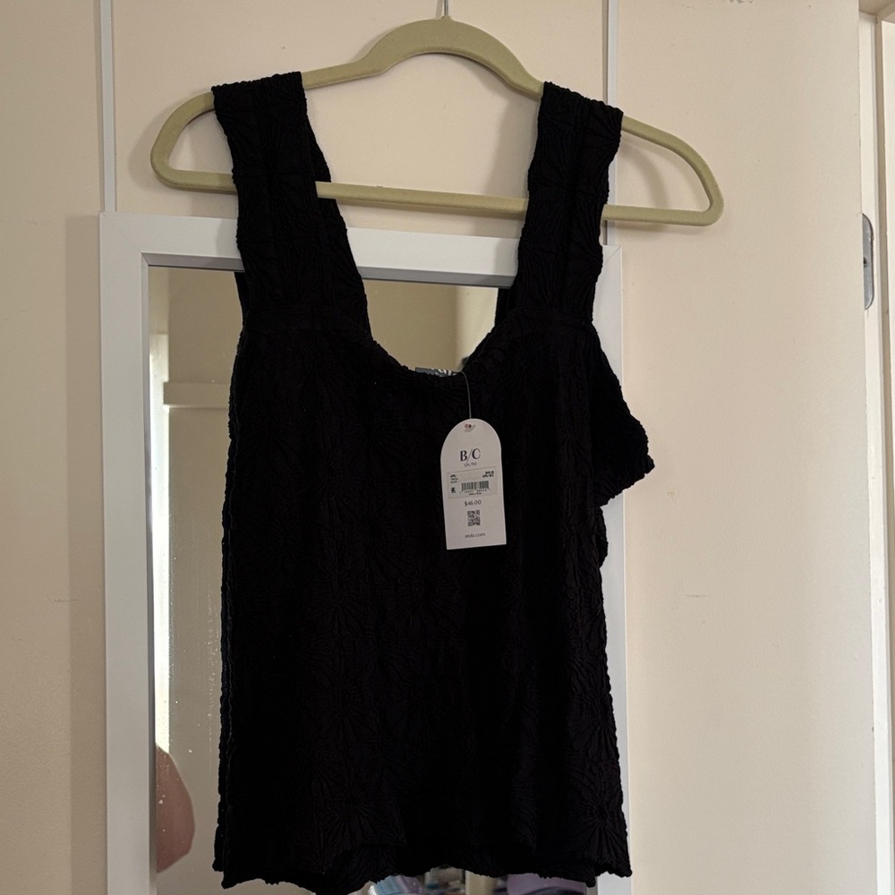 ARULA Black Textured Square-Neck Tank Top